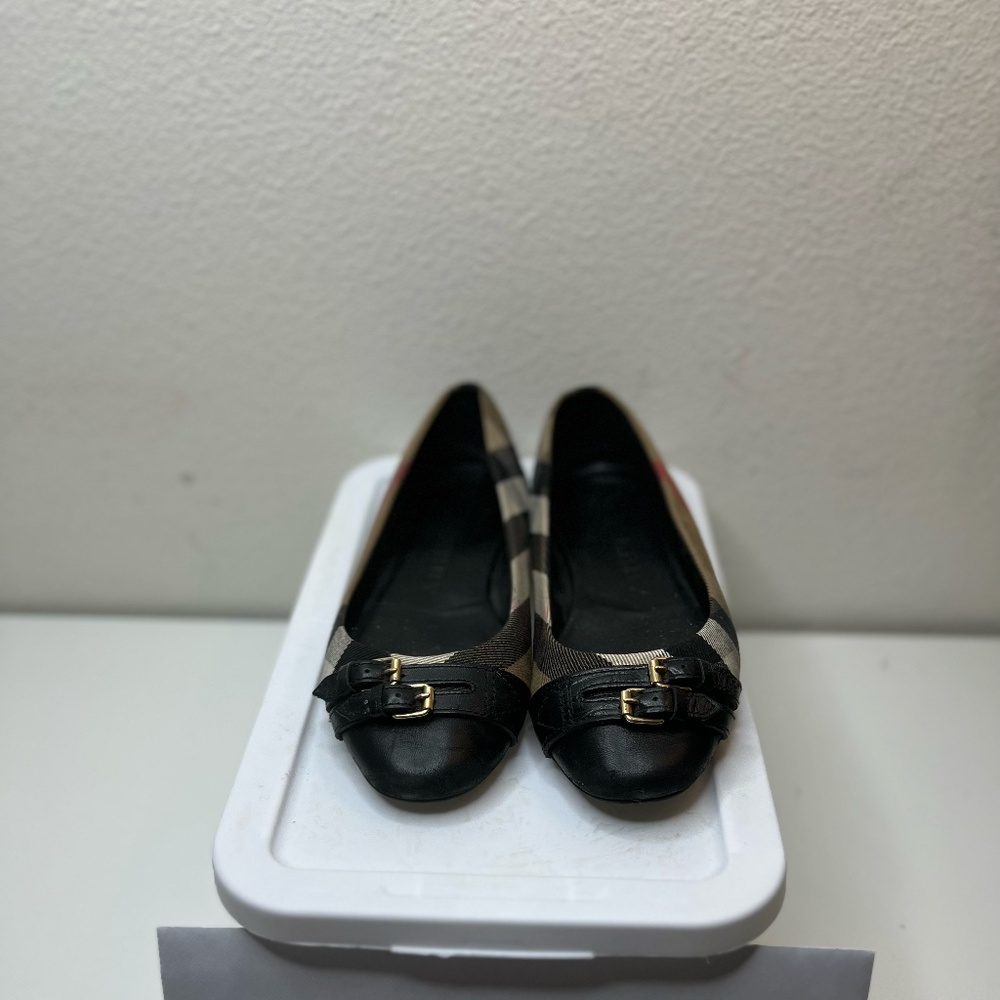 Burberry Plaid Print Belted Ballet Flats Size 7 - RUN BIG